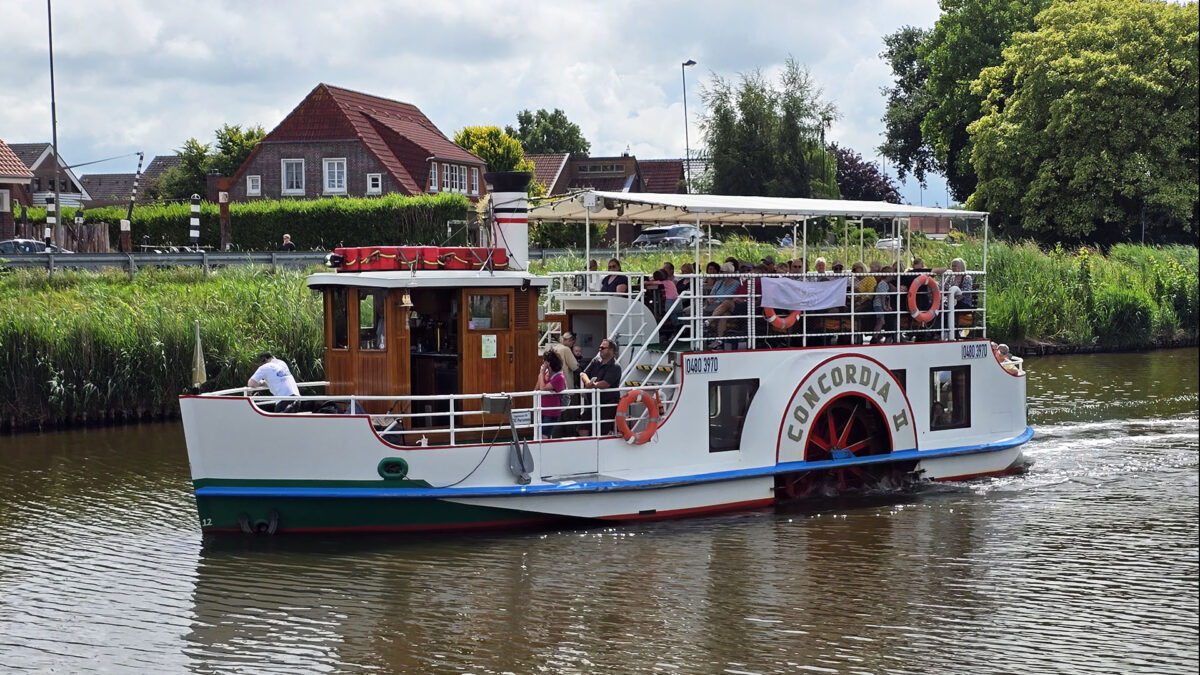 Der historische Raddampfer "Concordia II"